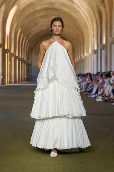 Look 49